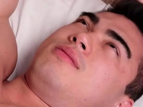 Straight guy gets a happy ending massage from a gay masseur