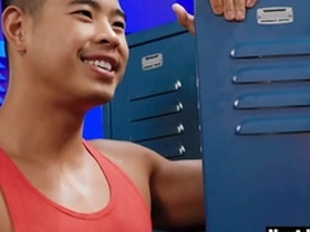 Muscular Asian man gets penetrated by well-endowed friend