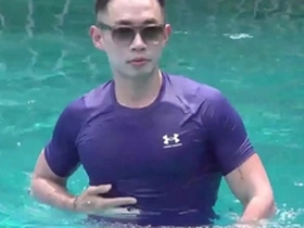 Muscle worship with an elephant in Thailand, photos and video.