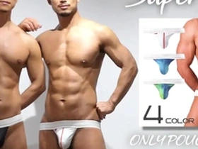 Underwear model’s jockstrap mishap during photoshoot