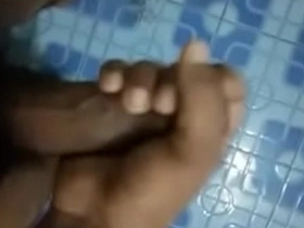 Solo boy goes hard in bathroom with Ami